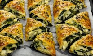 WORLD’S BEST GREEK SPANAKOPITA TRIANGLES – Healthy Recipes